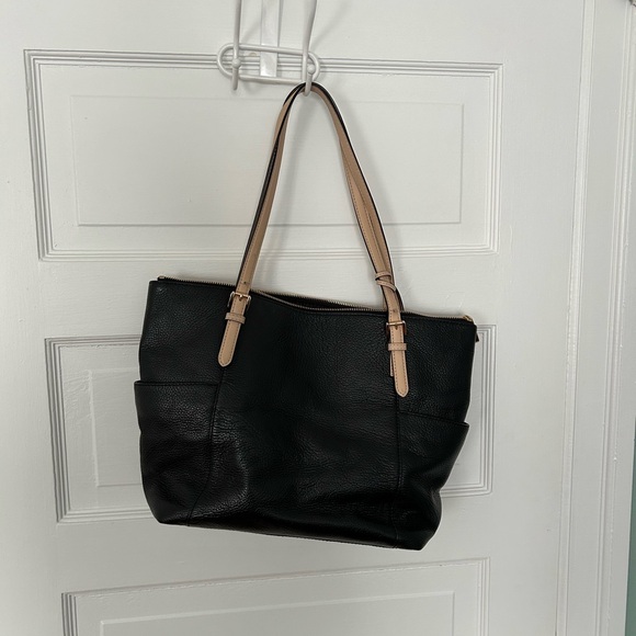 Michael Kors handbag - Picture 2 of 3